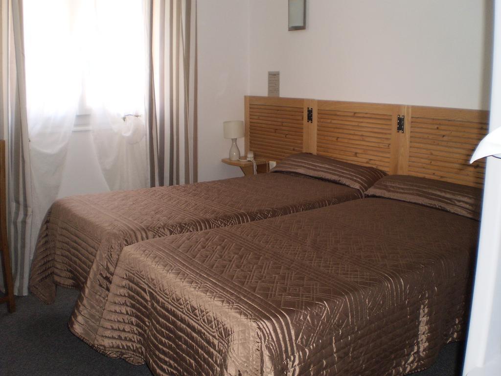 Hotel L Ander Сен-Флур Номер фото